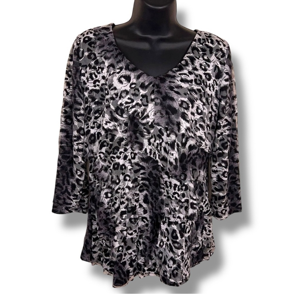 Small Roz And Ali Leopard Print Lace Ruffle Top Stretch Lined 3/4 Sleeve Black